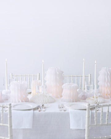 I just think these DIY paper lanterns make a table beautiful